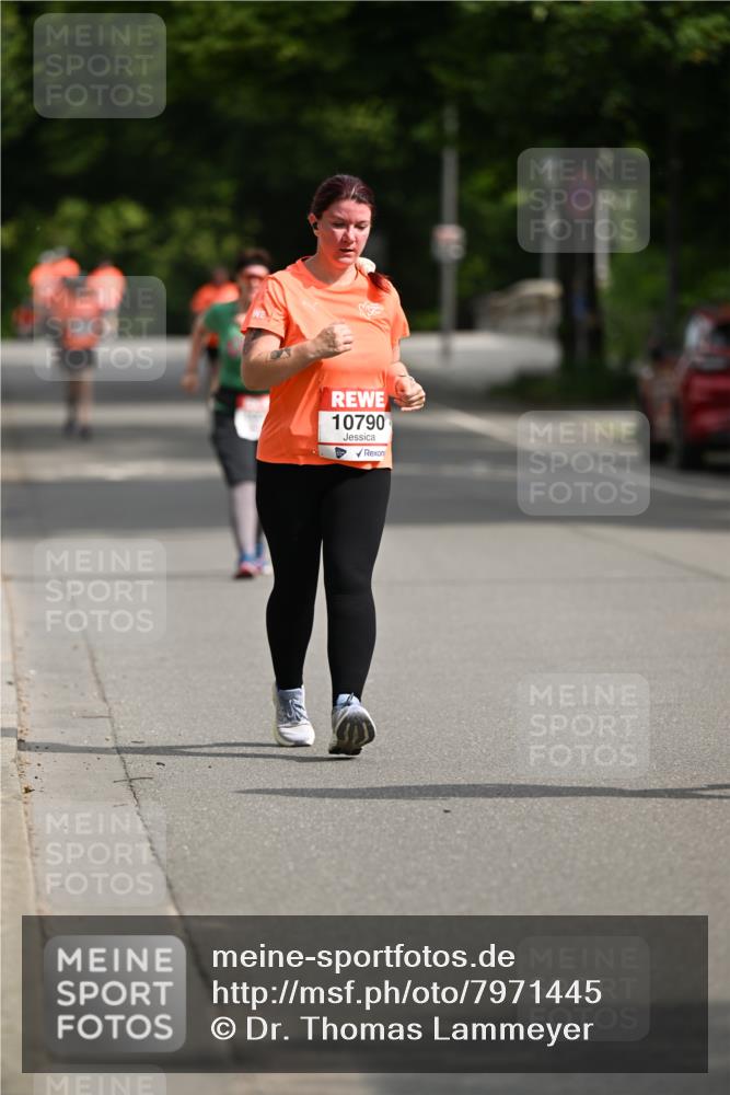15.06.2025 - REWE Women's Run Dr. Thomas Lammeyer http://msf.ph/oto/7971445 15.06.2025 10:00:39 Laufen 10790 meine-sportfotos.de
