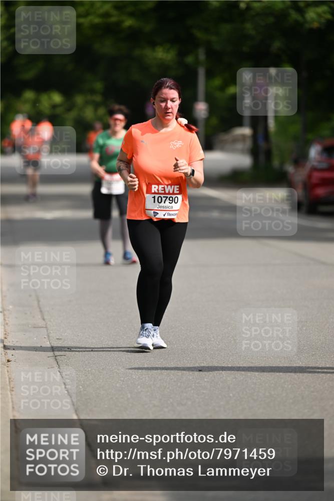 15.06.2025 - REWE Women's Run Dr. Thomas Lammeyer http://msf.ph/oto/7971459 15.06.2025 10:00:39 Laufen 10790 meine-sportfotos.de