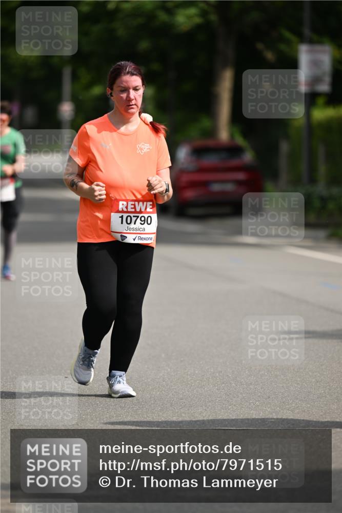 15.06.2025 - REWE Women's Run Dr. Thomas Lammeyer http://msf.ph/oto/7971515 15.06.2025 10:00:41 Laufen 10790 meine-sportfotos.de