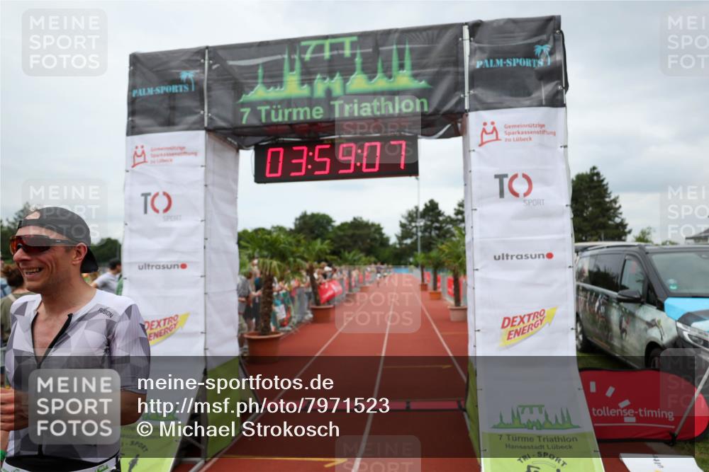15.06.2025 - 7 Türme Triathlon Michael Strokosch http://msf.ph/oto/7971523 15.06.2025 13:59:07 Ziel 609 meine-sportfotos.de