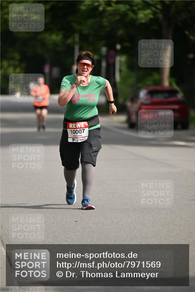 15.06.2025 - REWE Women's Run Dr. Thomas Lammeyer http://msf.ph/oto/7971569 15.06.2025 10:00:46 Laufen 10007 meine-sportfotos.de