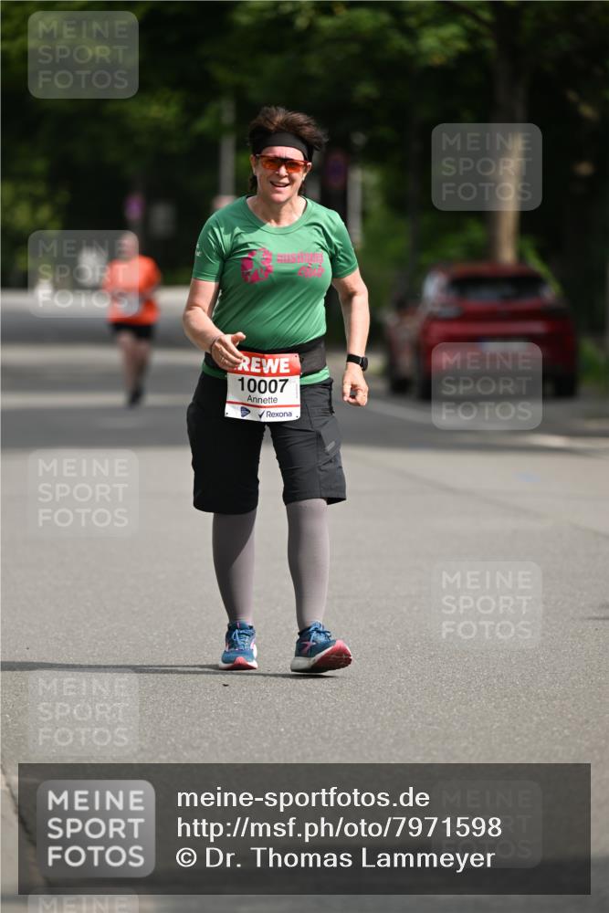 15.06.2025 - REWE Women's Run Dr. Thomas Lammeyer http://msf.ph/oto/7971598 15.06.2025 10:00:46 Laufen 10007 meine-sportfotos.de