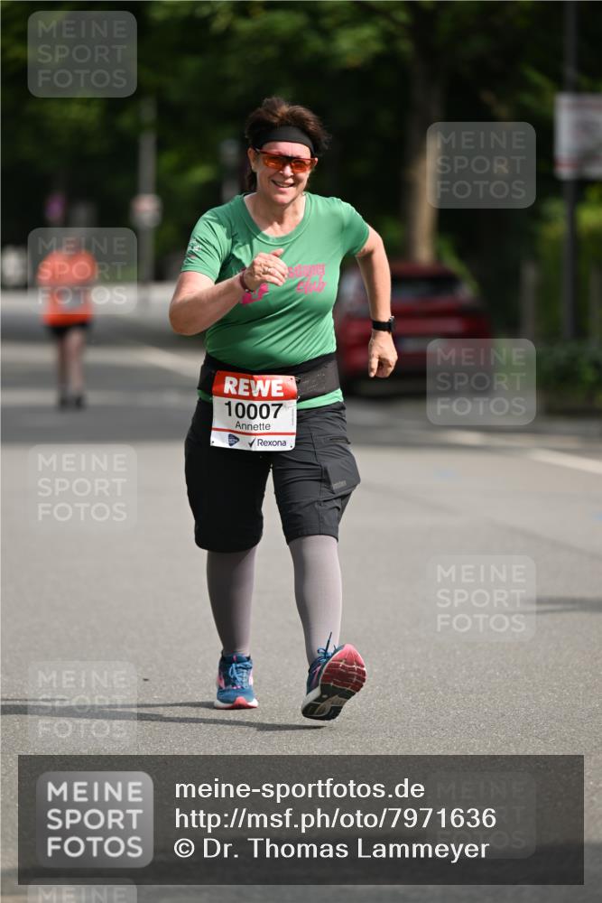 15.06.2025 - REWE Women's Run Dr. Thomas Lammeyer http://msf.ph/oto/7971636 15.06.2025 10:00:47 Laufen 10007 meine-sportfotos.de