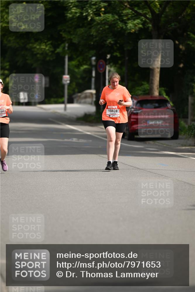 15.06.2025 - REWE Women's Run Dr. Thomas Lammeyer http://msf.ph/oto/7971653 15.06.2025 10:00:56 Laufen 15, 22, 10828 meine-sportfotos.de