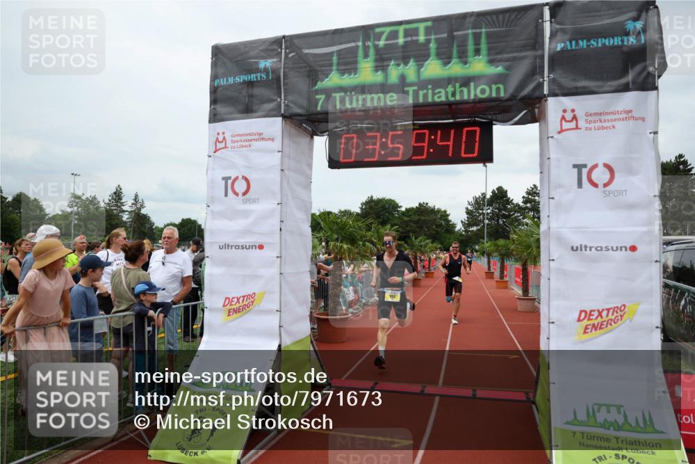 15.06.2025 - 7 Türme Triathlon Michael Strokosch http://msf.ph/oto/7971673 15.06.2025 13:59:40 Ziel 952, 1075 meine-sportfotos.de