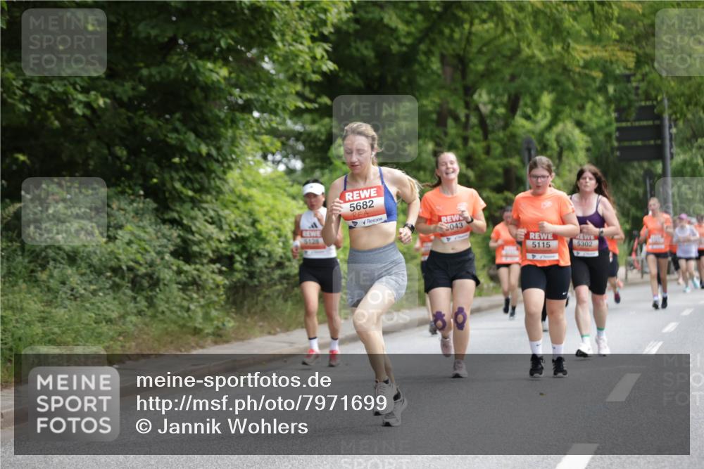 15.06.2025 - REWE Women's Run Jannik Wohlers http://msf.ph/oto/7971699 15.06.2025 10:06:37 Laufen 5128, 5682, 043, 5115, 5302 meine-sportfotos.de