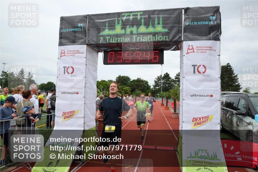 15.06.2025 - 7 Türme Triathlon Michael Strokosch http://msf.ph/oto/7971779 15.06.2025 13:59:46 Ziel 611, 792, 812, 952, 1075, 1193 meine-sportfotos.de