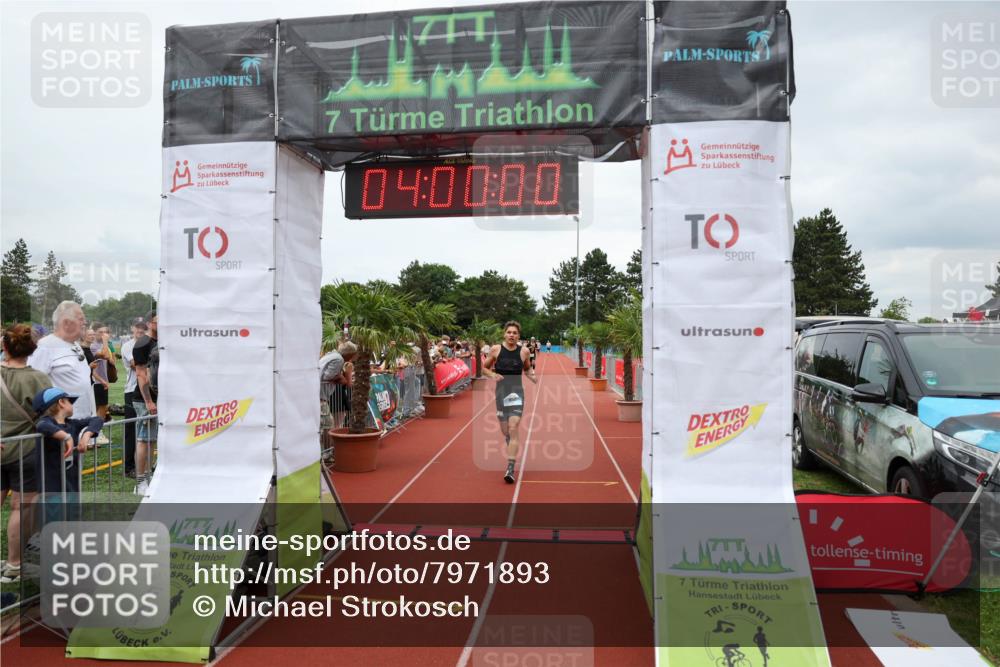 15.06.2025 - 7 Türme Triathlon Michael Strokosch http://msf.ph/oto/7971893 15.06.2025 14:00:00 Ziel 652, 775 meine-sportfotos.de
