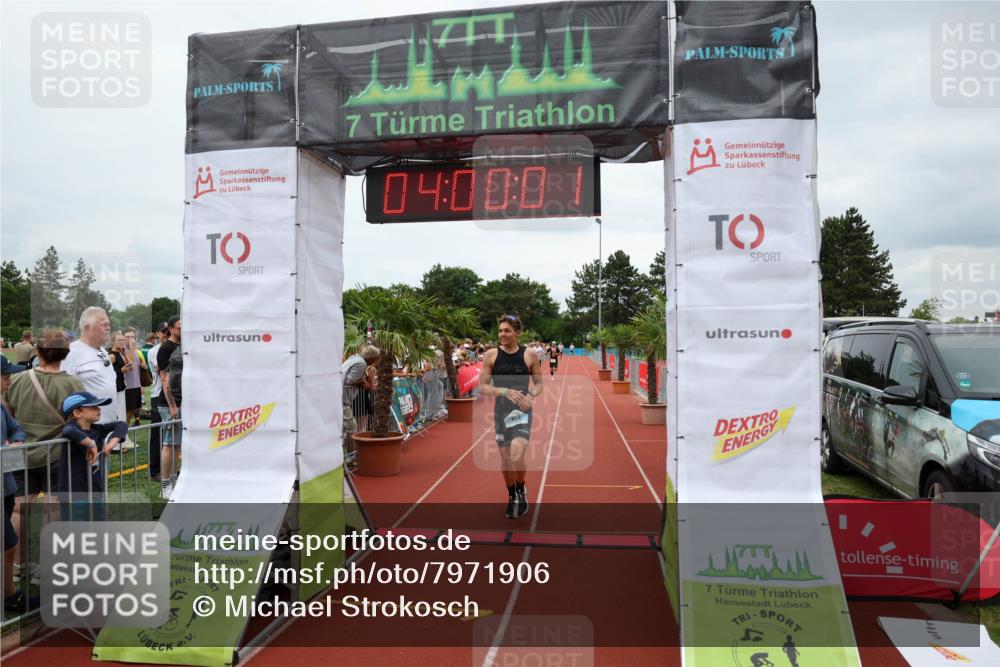 15.06.2025 - 7 Türme Triathlon Michael Strokosch http://msf.ph/oto/7971906 15.06.2025 14:00:00 Ziel 652, 775 meine-sportfotos.de