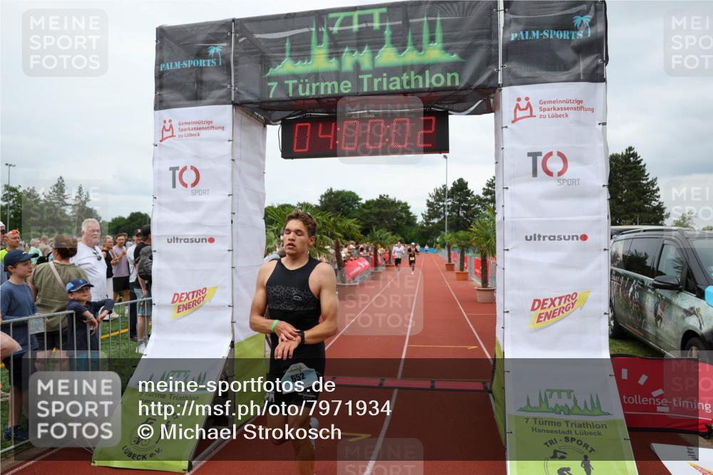 15.06.2025 - 7 Türme Triathlon Michael Strokosch http://msf.ph/oto/7971934 15.06.2025 14:00:01 Ziel 652, 1102 meine-sportfotos.de