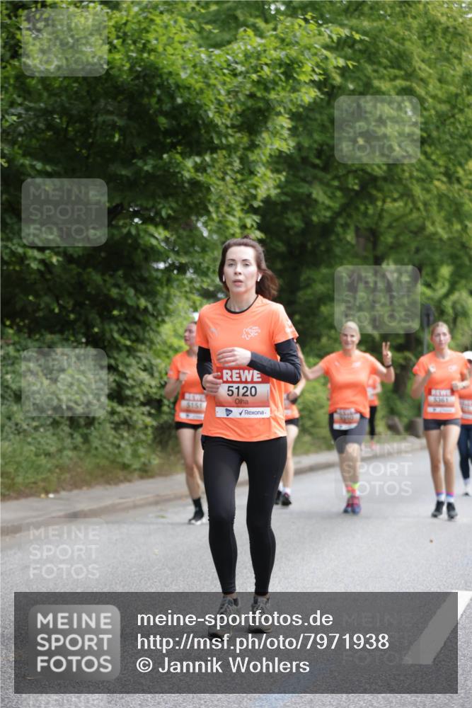 15.06.2025 - REWE Women's Run Jannik Wohlers http://msf.ph/oto/7971938 15.06.2025 10:06:43 Laufen 5151, 5120 meine-sportfotos.de