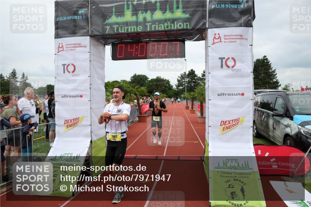 15.06.2025 - 7 Türme Triathlon Michael Strokosch http://msf.ph/oto/7971947 15.06.2025 14:00:06 Ziel 652, 1102, 1150 meine-sportfotos.de