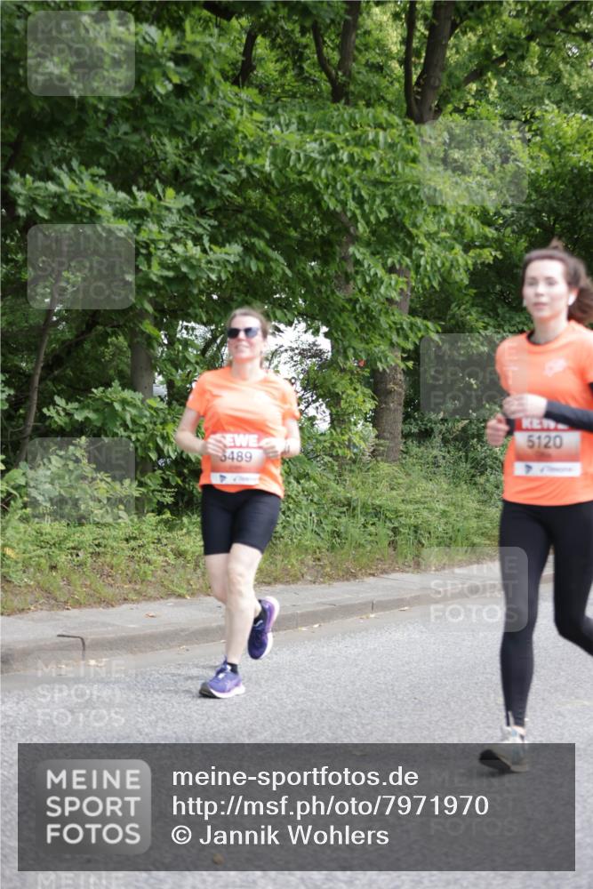 15.06.2025 - REWE Women's Run Jannik Wohlers http://msf.ph/oto/7971970 15.06.2025 10:06:44 Laufen 5120, 5489 meine-sportfotos.de