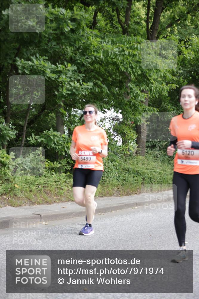 15.06.2025 - REWE Women's Run Jannik Wohlers http://msf.ph/oto/7971974 15.06.2025 10:06:44 Laufen 5120, 5489 meine-sportfotos.de