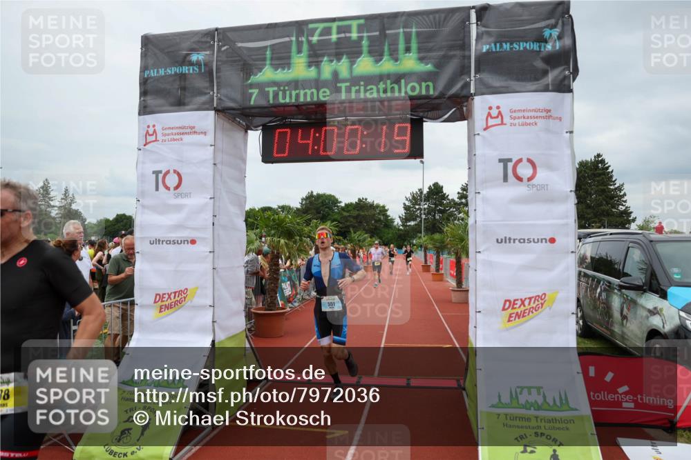 15.06.2025 - 7 Türme Triathlon Michael Strokosch http://msf.ph/oto/7972036 15.06.2025 14:00:19 Ziel 496, 551, 938, 942, 1073 meine-sportfotos.de