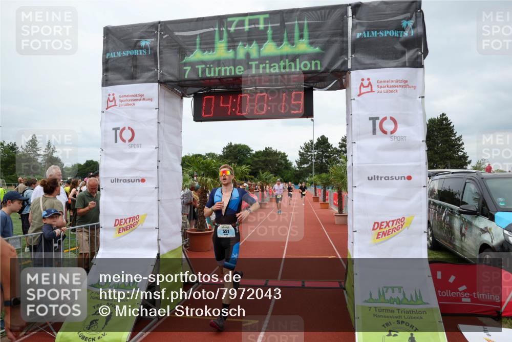 15.06.2025 - 7 Türme Triathlon Michael Strokosch http://msf.ph/oto/7972043 15.06.2025 14:00:19 Ziel 496, 551, 938, 942, 1073 meine-sportfotos.de