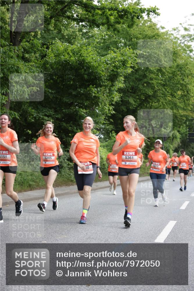 15.06.2025 - REWE Women's Run Jannik Wohlers http://msf.ph/oto/7972050 15.06.2025 10:06:46 Laufen 5151, 5205, 5361 meine-sportfotos.de