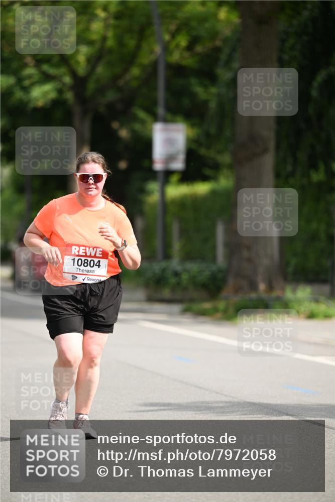 15.06.2025 - REWE Women's Run Dr. Thomas Lammeyer http://msf.ph/oto/7972058 15.06.2025 10:01:12 Laufen 10804 meine-sportfotos.de