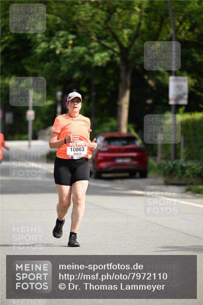15.06.2025 - REWE Women's Run Dr. Thomas Lammeyer http://msf.ph/oto/7972110 15.06.2025 10:01:23 Laufen 10863 meine-sportfotos.de