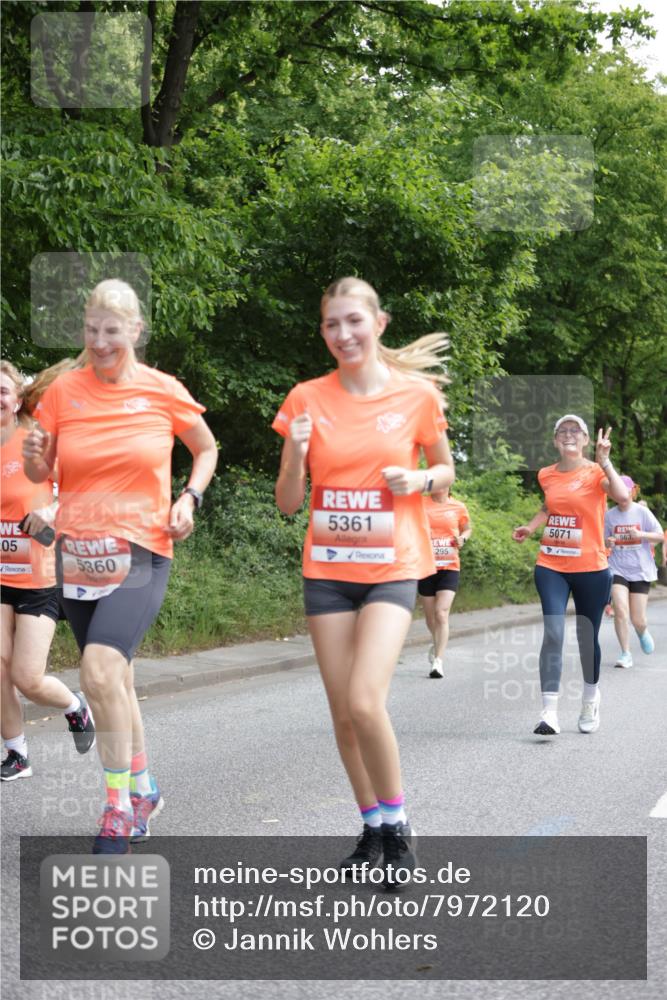 15.06.2025 - REWE Women's Run Jannik Wohlers http://msf.ph/oto/7972120 15.06.2025 10:06:47 Laufen 5071, 563, 295, 05, 5360, 5361 meine-sportfotos.de