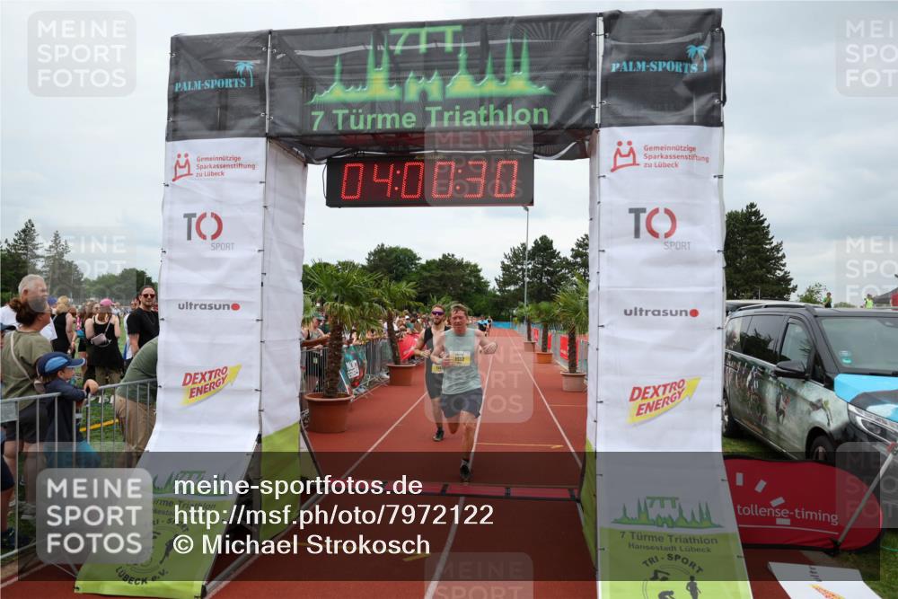 15.06.2025 - 7 Türme Triathlon Michael Strokosch http://msf.ph/oto/7972122 15.06.2025 14:00:30 Ziel 739, 942, 1073, 1132, 1143 meine-sportfotos.de