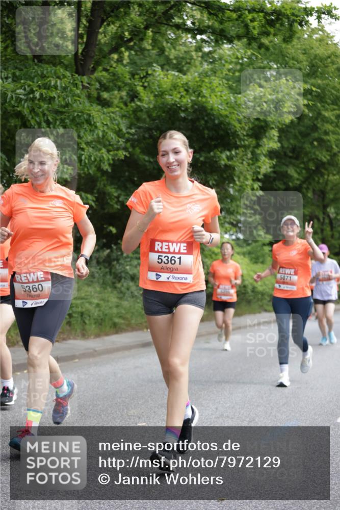 15.06.2025 - REWE Women's Run Jannik Wohlers http://msf.ph/oto/7972129 15.06.2025 10:06:47 Laufen 5360, 5361, 5071 meine-sportfotos.de