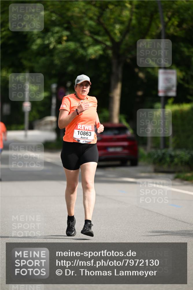 15.06.2025 - REWE Women's Run Dr. Thomas Lammeyer http://msf.ph/oto/7972130 15.06.2025 10:01:24 Laufen 10863 meine-sportfotos.de