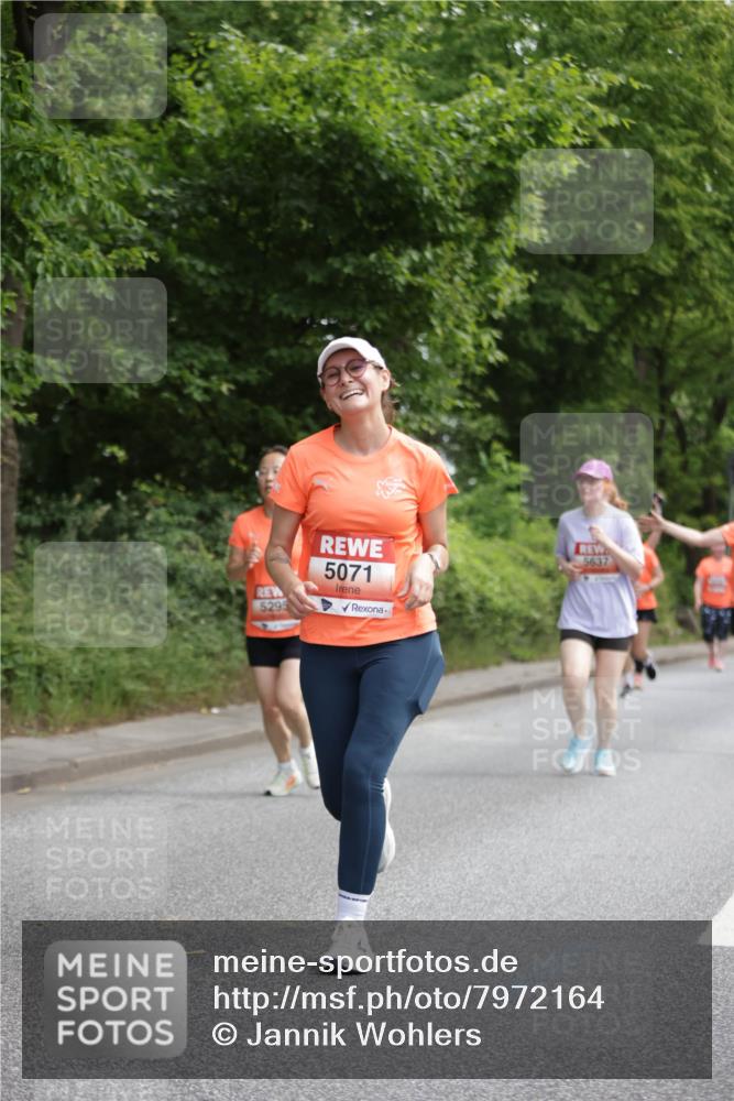 15.06.2025 - REWE Women's Run Jannik Wohlers http://msf.ph/oto/7972164 15.06.2025 10:06:48 Laufen 5071, 5637 meine-sportfotos.de