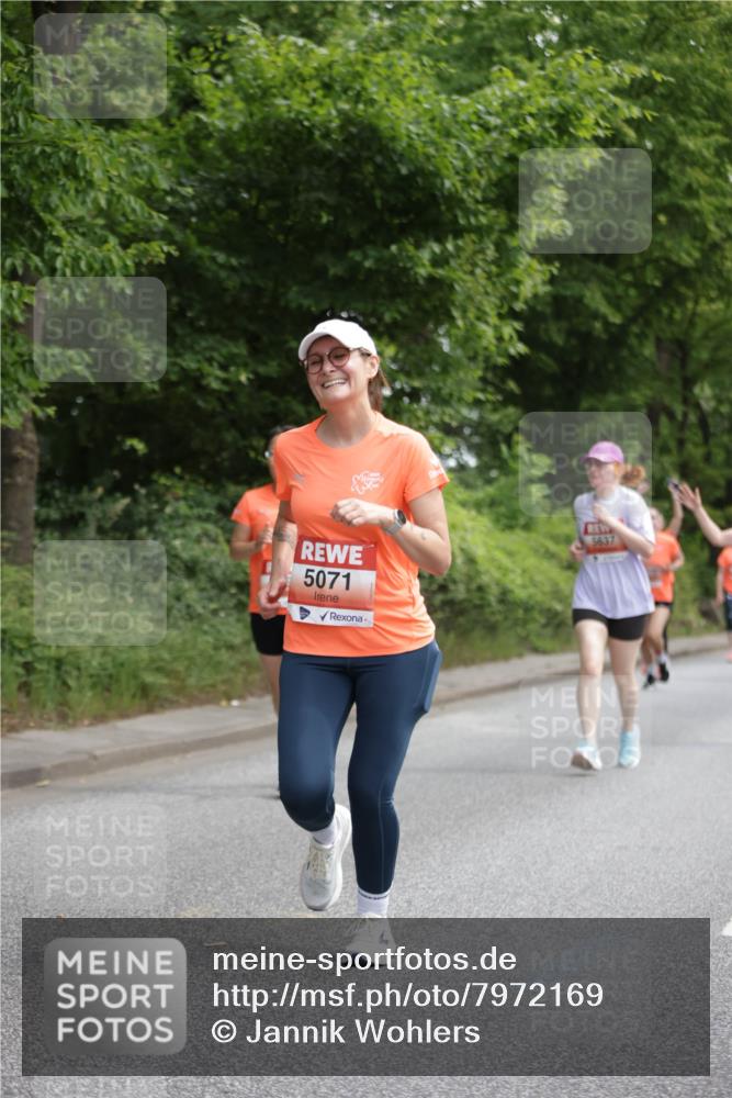 15.06.2025 - REWE Women's Run Jannik Wohlers http://msf.ph/oto/7972169 15.06.2025 10:06:48 Laufen 5071, 5637 meine-sportfotos.de