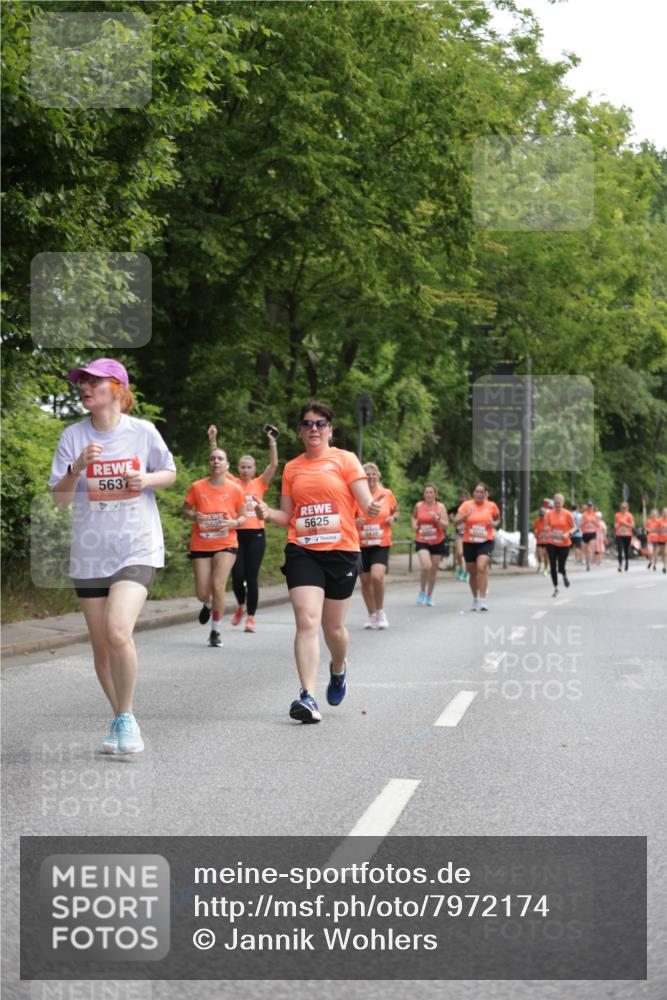 15.06.2025 - REWE Women's Run Jannik Wohlers http://msf.ph/oto/7972174 15.06.2025 10:06:49 Laufen 5637, 560, 5625, 6438 meine-sportfotos.de