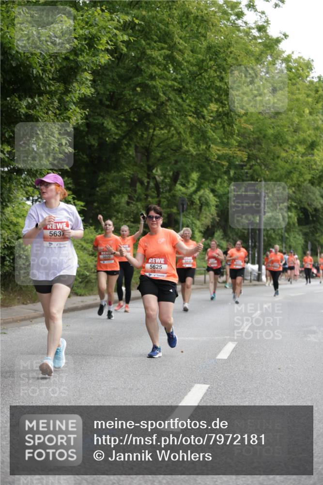 15.06.2025 - REWE Women's Run Jannik Wohlers http://msf.ph/oto/7972181 15.06.2025 10:06:50 Laufen 5637, 5625 meine-sportfotos.de