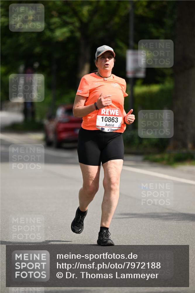 15.06.2025 - REWE Women's Run Dr. Thomas Lammeyer http://msf.ph/oto/7972188 15.06.2025 10:01:26 Laufen 10863 meine-sportfotos.de