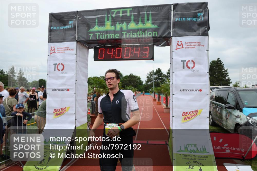 15.06.2025 - 7 Türme Triathlon Michael Strokosch http://msf.ph/oto/7972192 15.06.2025 14:00:43 Ziel 986, 1177 meine-sportfotos.de