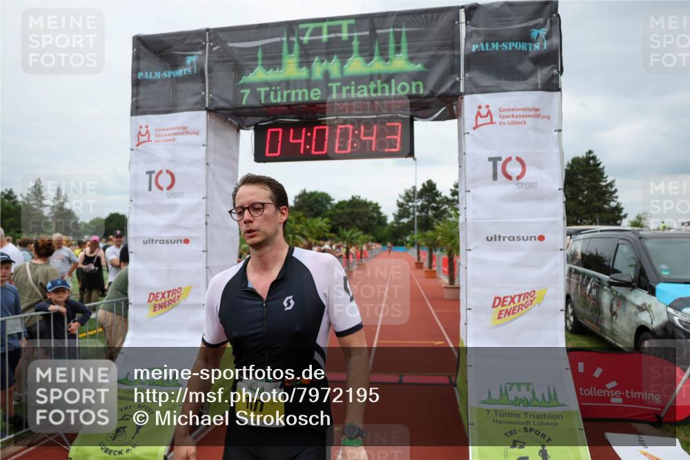 15.06.2025 - 7 Türme Triathlon Michael Strokosch http://msf.ph/oto/7972195 15.06.2025 14:00:43 Ziel 986, 1177 meine-sportfotos.de