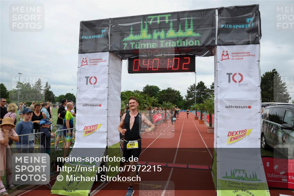 15.06.2025 - 7 Türme Triathlon Michael Strokosch http://msf.ph/oto/7972215 15.06.2025 14:01:01 Ziel 523, 1166 meine-sportfotos.de