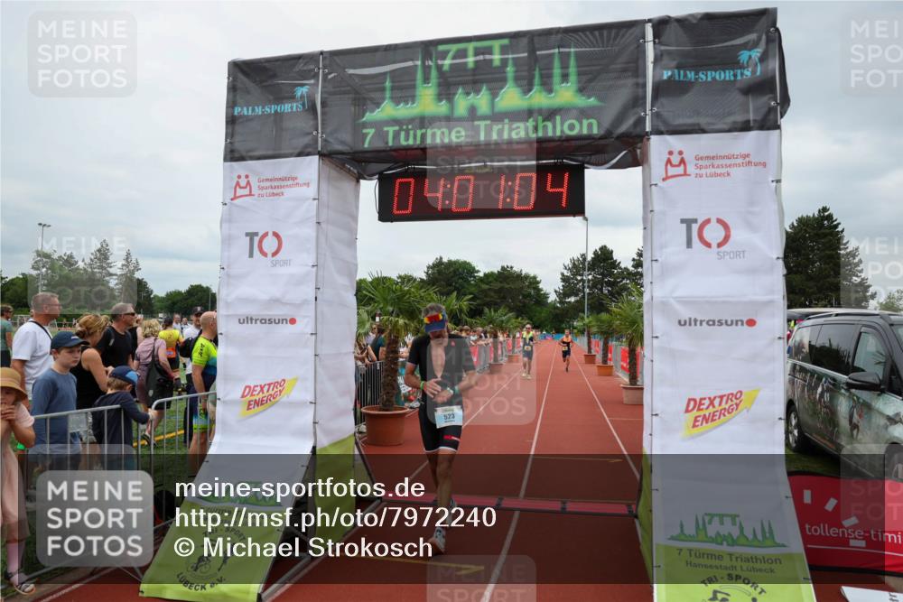 15.06.2025 - 7 Türme Triathlon Michael Strokosch http://msf.ph/oto/7972240 15.06.2025 14:01:04 Ziel 523, 992, 1166 meine-sportfotos.de