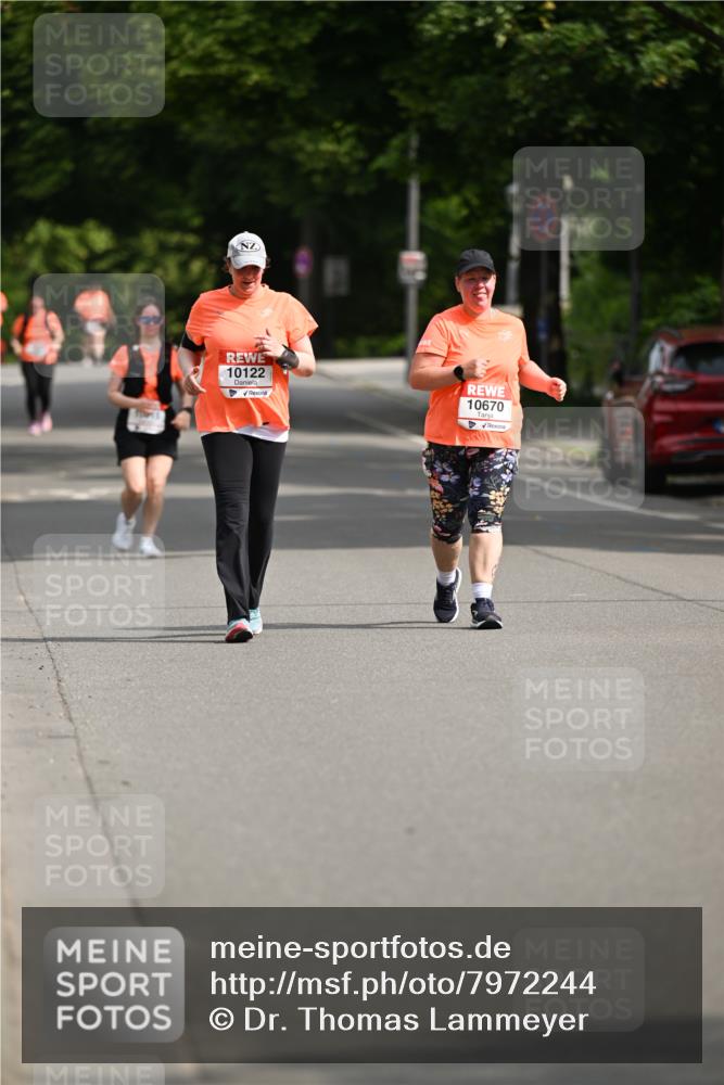 15.06.2025 - REWE Women's Run Dr. Thomas Lammeyer http://msf.ph/oto/7972244 15.06.2025 10:01:30 Laufen 10122, 10670 meine-sportfotos.de