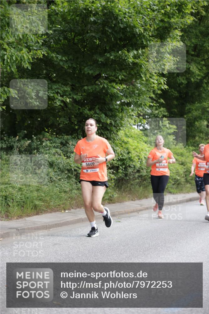 15.06.2025 - REWE Women's Run Jannik Wohlers http://msf.ph/oto/7972253 15.06.2025 10:06:53 Laufen 5609, 5436 meine-sportfotos.de