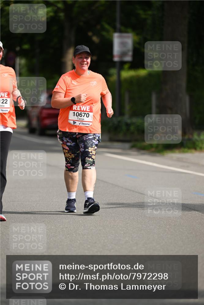 15.06.2025 - REWE Women's Run Dr. Thomas Lammeyer http://msf.ph/oto/7972298 15.06.2025 10:01:35 Laufen 22, 10670 meine-sportfotos.de