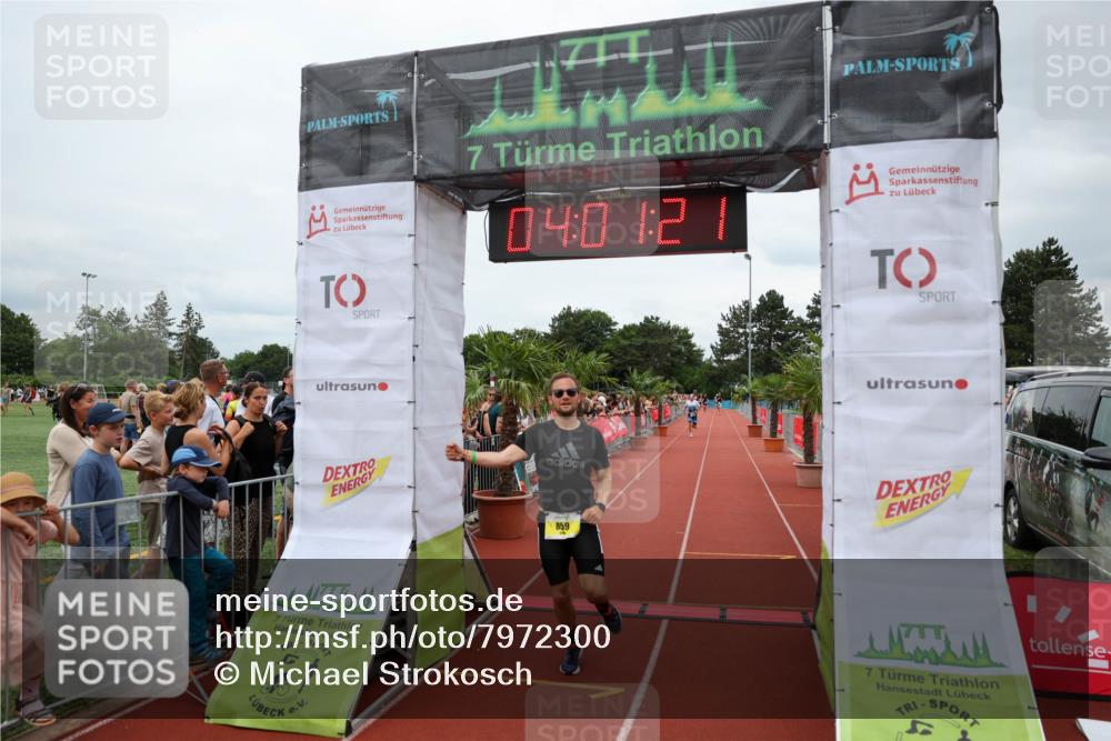 15.06.2025 - 7 Türme Triathlon Michael Strokosch http://msf.ph/oto/7972300 15.06.2025 14:01:20 Ziel 859 meine-sportfotos.de