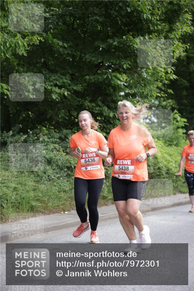 15.06.2025 - REWE Women's Run Jannik Wohlers http://msf.ph/oto/7972301 15.06.2025 10:06:55 Laufen 5436, 5438, 55 meine-sportfotos.de