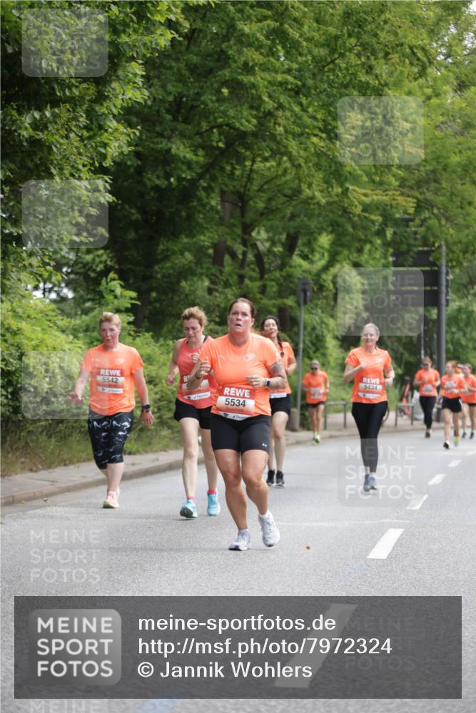 15.06.2025 - REWE Women's Run Jannik Wohlers http://msf.ph/oto/7972324 15.06.2025 10:06:56 Laufen 5542, 5534, 5434 meine-sportfotos.de