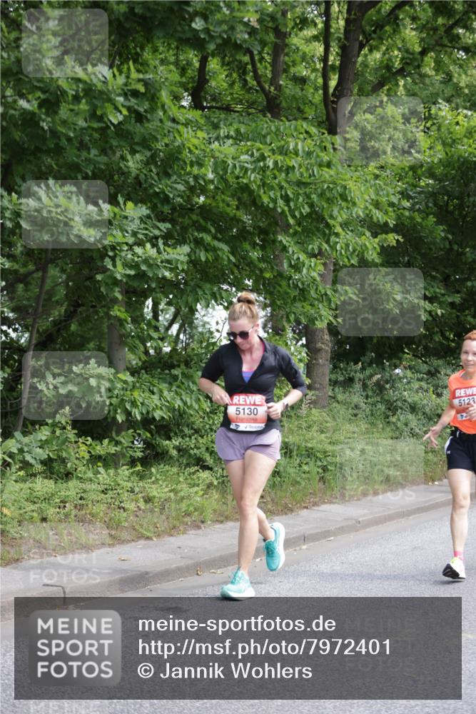 15.06.2025 - REWE Women's Run Jannik Wohlers http://msf.ph/oto/7972401 15.06.2025 10:07:07 Laufen 5130 meine-sportfotos.de