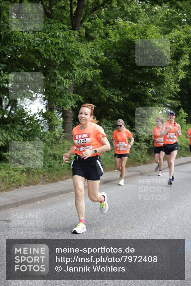 15.06.2025 - REWE Women's Run Jannik Wohlers http://msf.ph/oto/7972408 15.06.2025 10:07:08 Laufen 5123, 5510, 004, 5670 meine-sportfotos.de