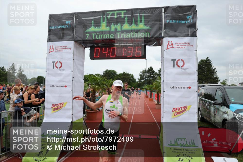 15.06.2025 - 7 Türme Triathlon Michael Strokosch http://msf.ph/oto/7972409 15.06.2025 14:01:36 Ziel 740, 840, 1152, 1159 meine-sportfotos.de
