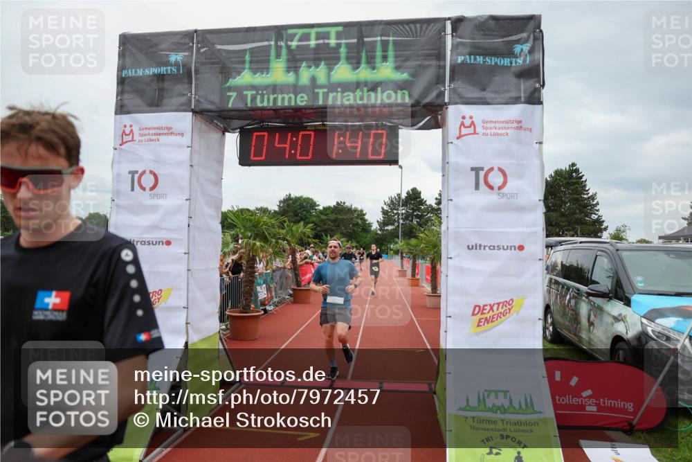 15.06.2025 - 7 Türme Triathlon Michael Strokosch http://msf.ph/oto/7972457 15.06.2025 14:01:40 Ziel 740, 915, 998, 1152, 1159 meine-sportfotos.de