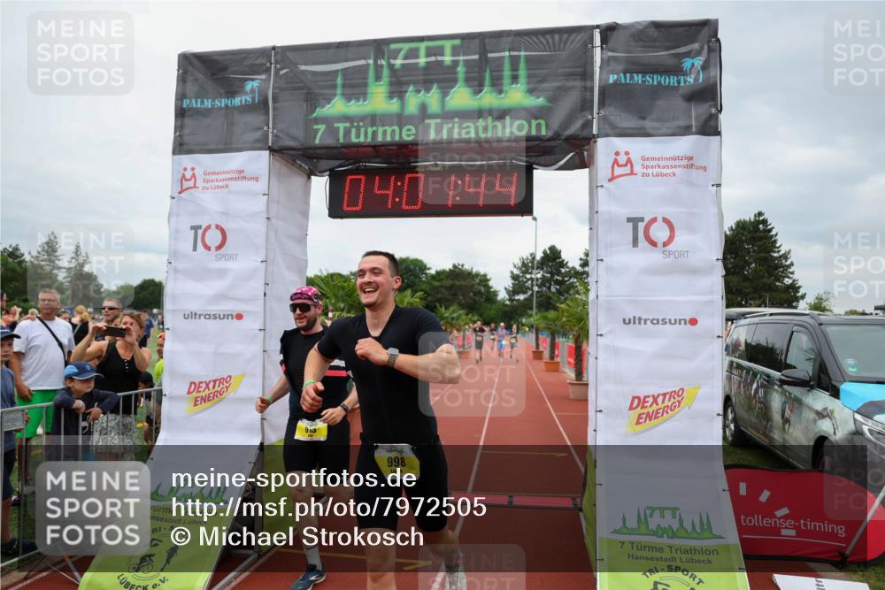 15.06.2025 - 7 Türme Triathlon Michael Strokosch http://msf.ph/oto/7972505 15.06.2025 14:01:43 Ziel 740, 915, 998, 1152, 1159 meine-sportfotos.de