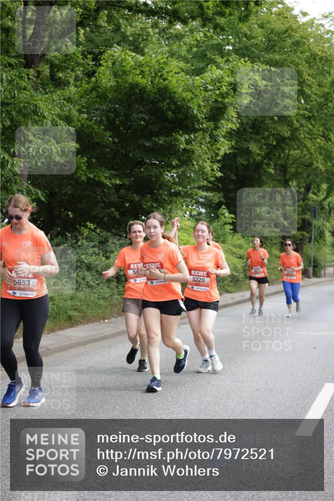 15.06.2025 - REWE Women's Run Jannik Wohlers http://msf.ph/oto/7972521 15.06.2025 10:07:12 Laufen 5653, 51, 3673, 5220 meine-sportfotos.de