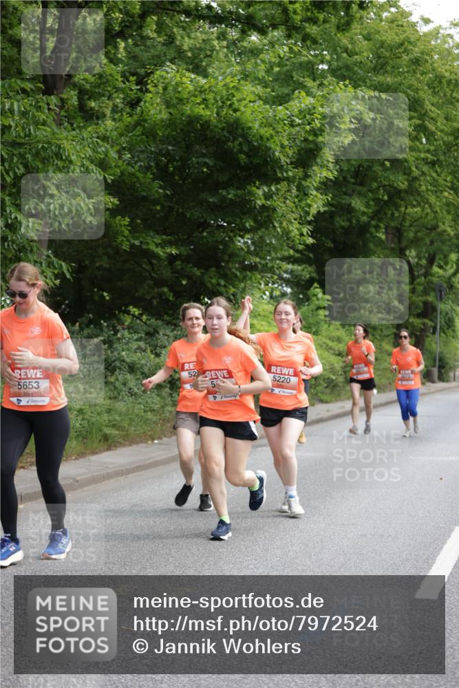 15.06.2025 - REWE Women's Run Jannik Wohlers http://msf.ph/oto/7972524 15.06.2025 10:07:12 Laufen 5653, 5220 meine-sportfotos.de