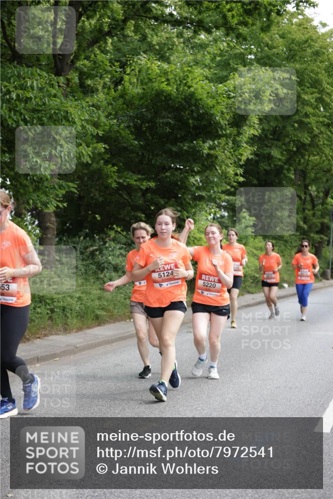 15.06.2025 - REWE Women's Run Jannik Wohlers http://msf.ph/oto/7972541 15.06.2025 10:07:13 Laufen 5124, 5220, 53 meine-sportfotos.de